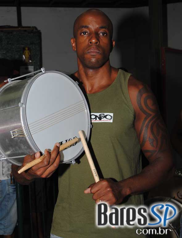 Camisa Verde e Branco se preparou para o carnaval e realizou ensaio em sua quadra na sexta Camisa Verde e Branco se preparou para o carnaval e realizou ensaio em sua quadra na sexta