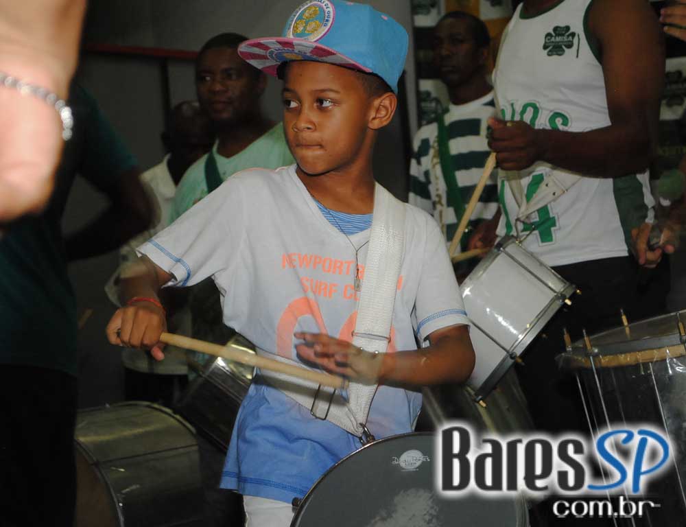 Camisa Verde e Branco se preparou para o carnaval e realizou ensaio em sua quadra na sexta Camisa Verde e Branco se preparou para o carnaval e realizou ensaio em sua quadra na sexta