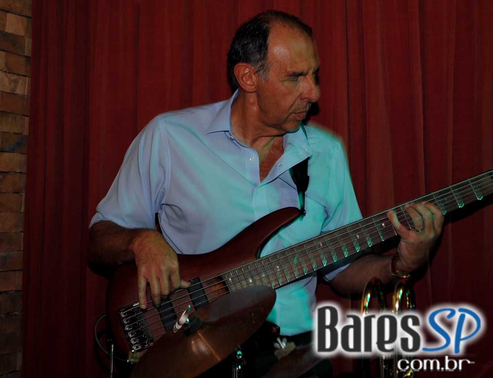 Zarabanda se apresentou na terça-feira no Ao Vivo Music Zarabanda se apresentou na terça-feira no Ao Vivo Music