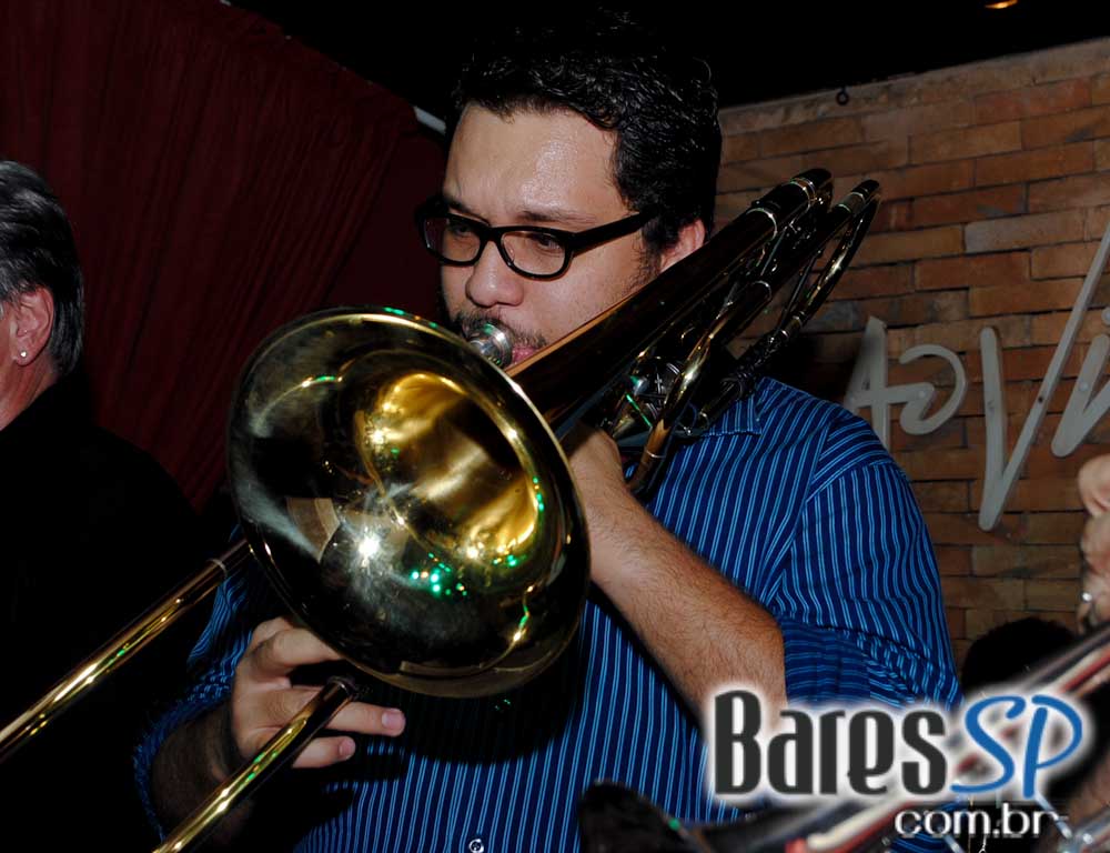 Zarabanda se apresentou na terça-feira no Ao Vivo Music Zarabanda se apresentou na terça-feira no Ao Vivo Music