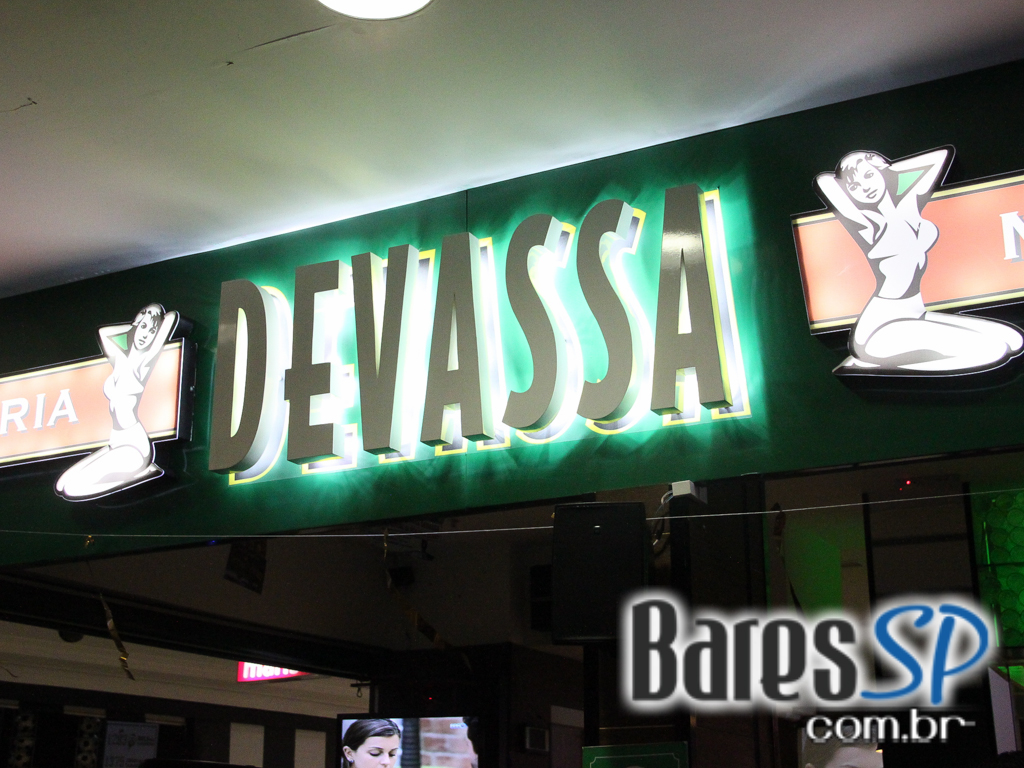 Cervejaria Devassa West Plaza realizou Festa de Carnaval Cervejaria Devassa West Plaza realizou Festa de Carnaval