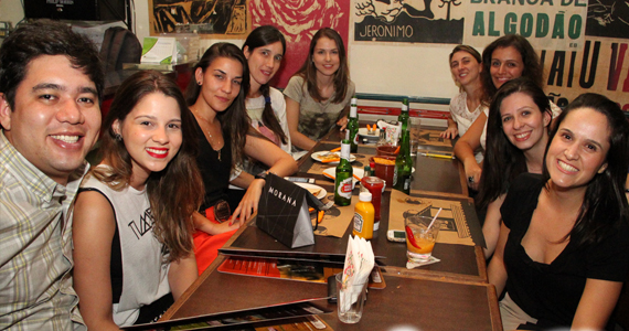 Bar Exquisito ofereceu cardápio da cozinha latino americana e bebidas variadas no happy hour