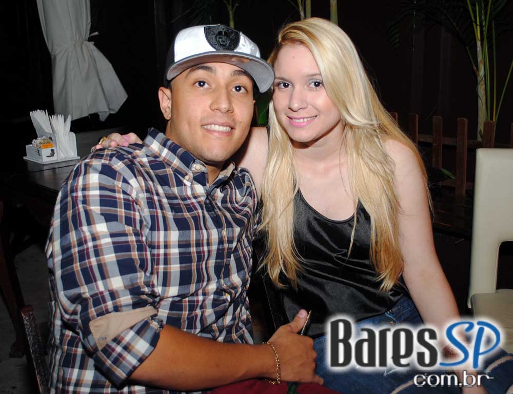 Vila Moema apresentou ambiente descontraído com DJs residentes Vila Moema apresentou ambiente descontraído com DJs residentes