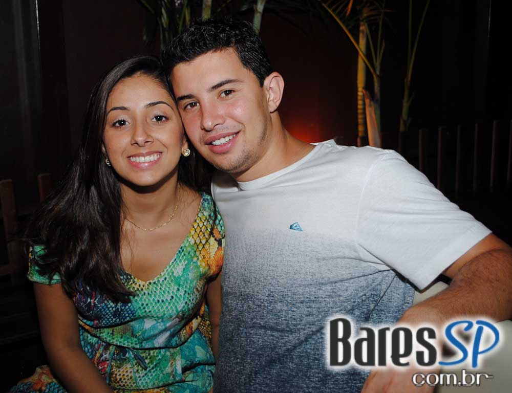 Vila Moema apresentou ambiente descontraído com DJs residentes Vila Moema apresentou ambiente descontraído com DJs residentes