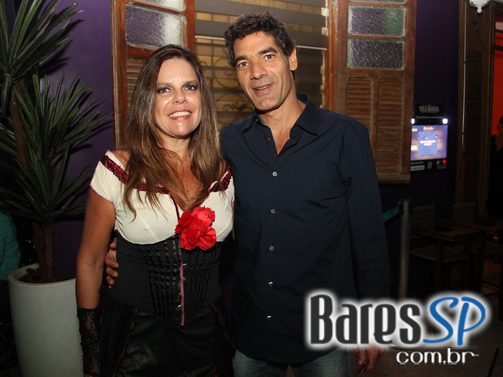 Vila Moema apresentou ambiente descontraído com DJs residentes Vila Moema apresentou ambiente descontraído com DJs residentes