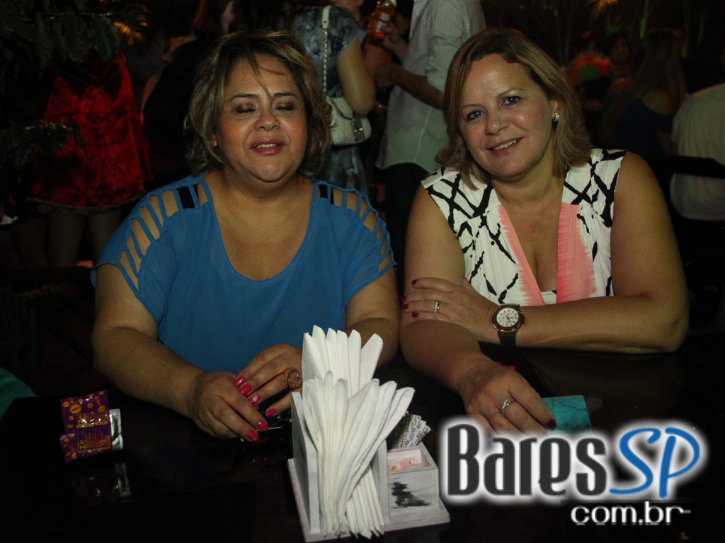 Vila Moema apresentou ambiente descontraído com DJs residentes Vila Moema apresentou ambiente descontraído com DJs residentes