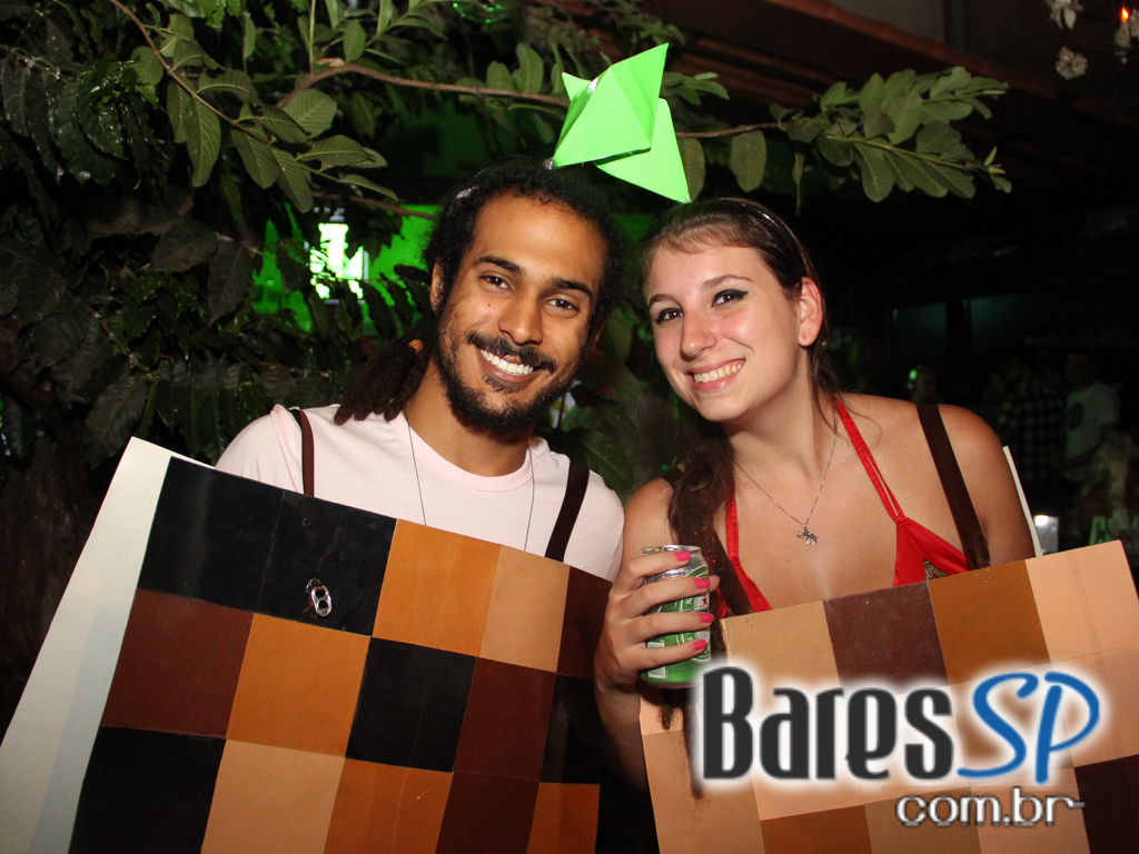 Vila Moema apresentou ambiente descontraído com DJs residentes Vila Moema apresentou ambiente descontraído com DJs residentes