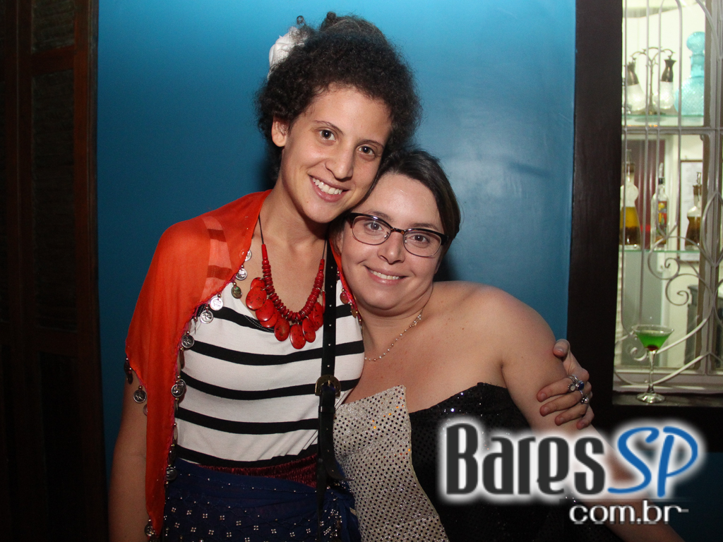 Vila Moema apresentou ambiente descontraído com DJs residentes Vila Moema apresentou ambiente descontraído com DJs residentes