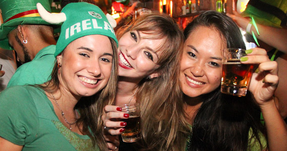 Apresentação da banda Sherlock Rock no palco do The Equinox - Rota do Rock