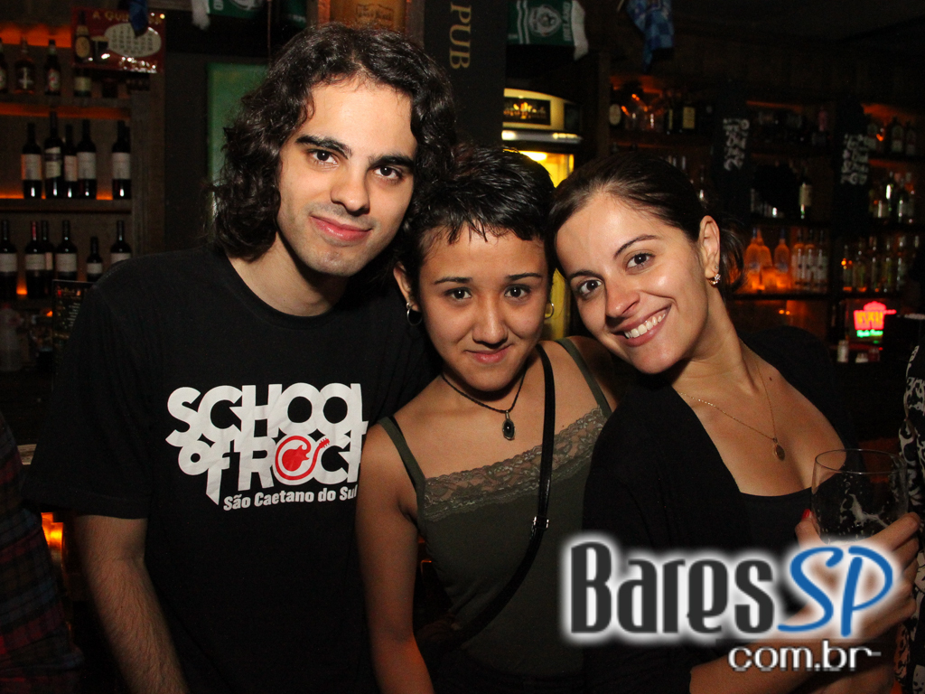 Apresentação da banda Rock Machine no palco do The Lord Apresentação da banda Rock Machine no palco do The Lord