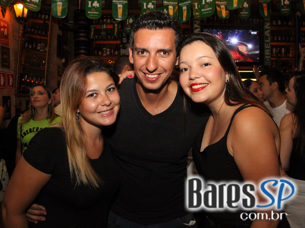 Apresentação da banda Rock Machine no palco do The Lord Apresentação da banda Rock Machine no palco do The Lord