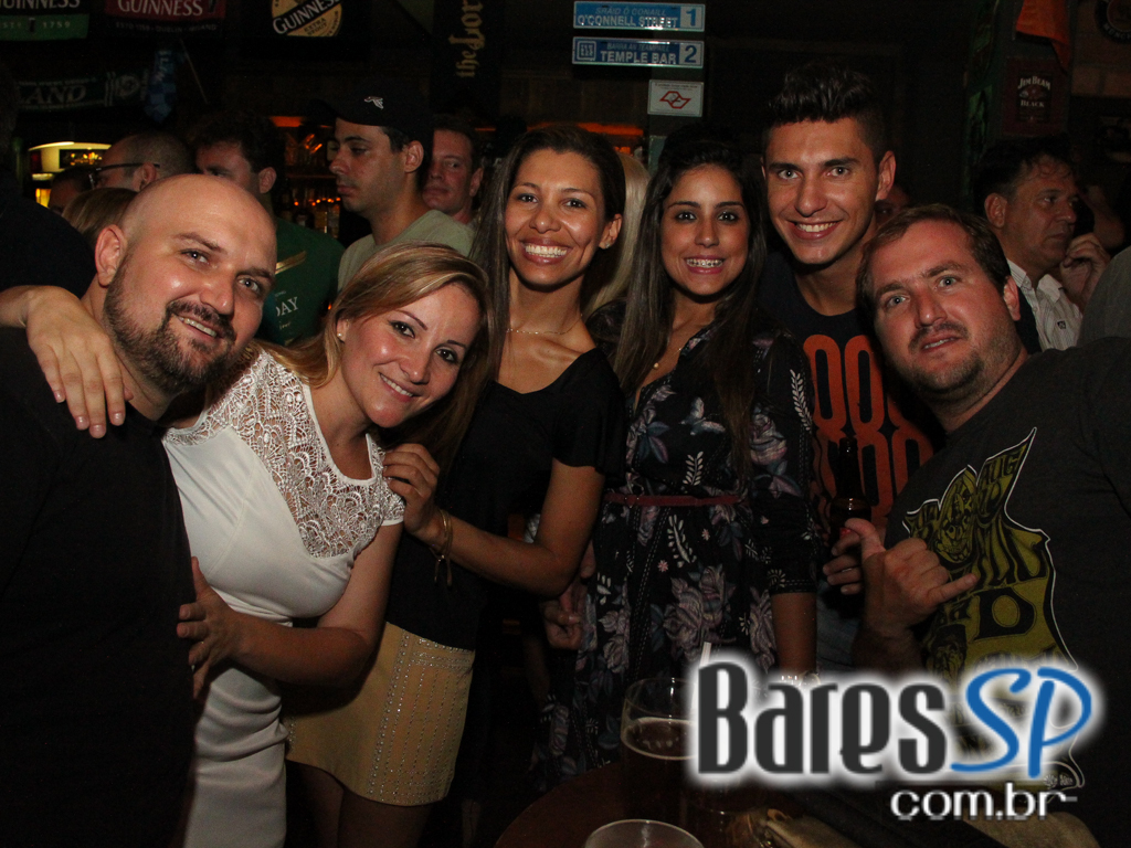 Apresentação da banda Rock Machine no palco do The Lord Apresentação da banda Rock Machine no palco do The Lord