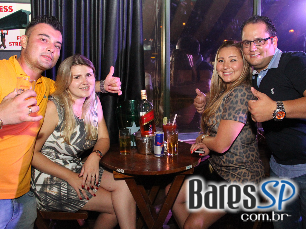 Apresentação da banda Rock Machine no palco do The Lord Apresentação da banda Rock Machine no palco do The Lord