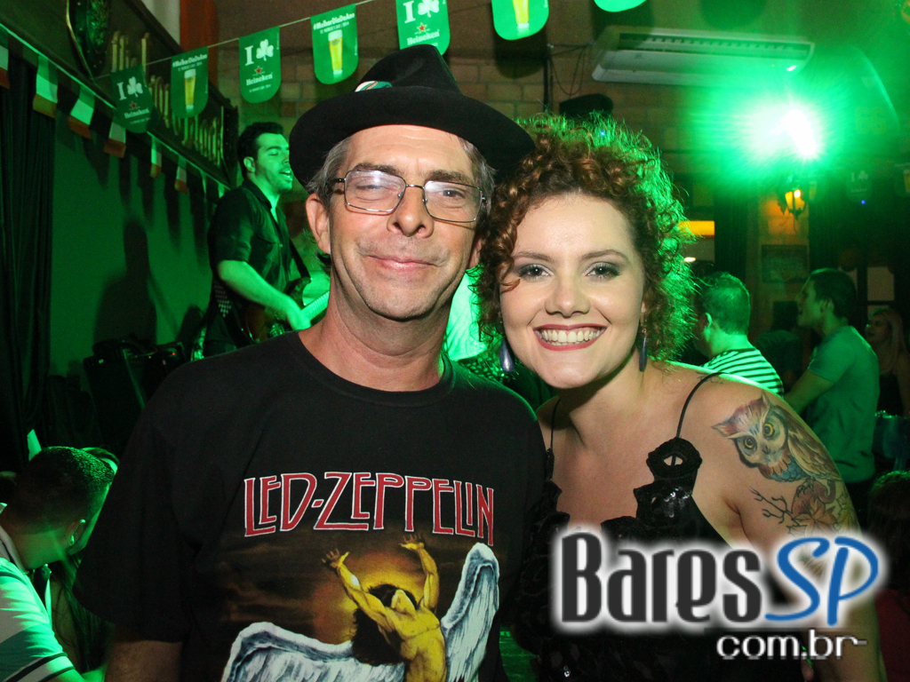 Apresentação da banda Rock Machine no palco do The Lord Apresentação da banda Rock Machine no palco do The Lord