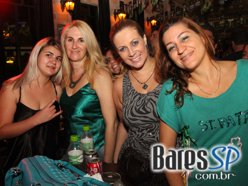 Apresentação da banda Rock Machine no palco do The Lord Apresentação da banda Rock Machine no palco do The Lord