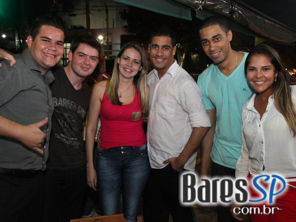 Happy hour descontraído na sexta-feira no Boteco do Kabeça Happy hour descontraído na sexta-feira no Boteco do Kabeça