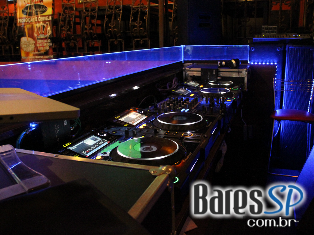 Aconteceu no domingo a Festa de lançamento do site de Wall Olivetto no Seu Beraldo Aconteceu no domingo a Festa de lançamento do site de Wall Olivetto no Seu Beraldo