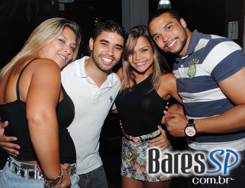 Apresentações de Dudu Araújo, Marcelo Santana e DJ Negrathia no Bar Camará Apresentações de Dudu Araújo, Marcelo Santana e DJ Negrathia no Bar Camará