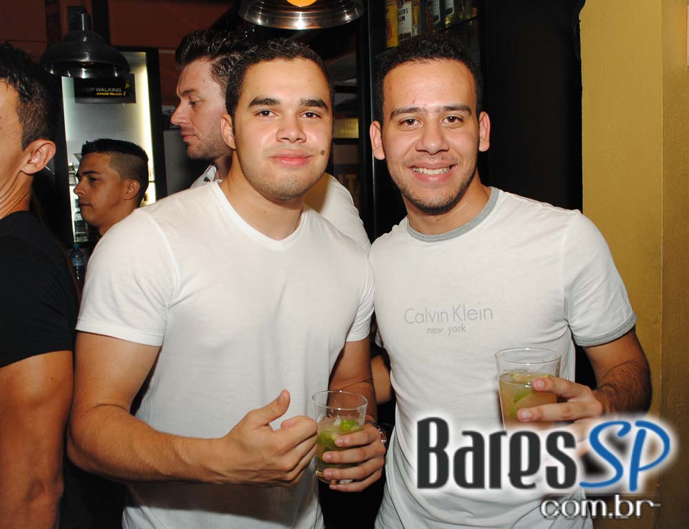 Apresentações de Dudu Araújo, Marcelo Santana e DJ Negrathia no Bar Camará Apresentações de Dudu Araújo, Marcelo Santana e DJ Negrathia no Bar Camará