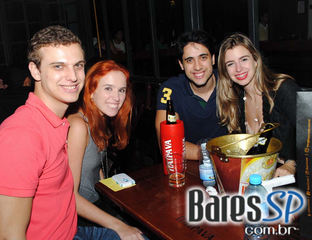 Apresentações de Dudu Araújo, Marcelo Santana e DJ Negrathia no Bar Camará Apresentações de Dudu Araújo, Marcelo Santana e DJ Negrathia no Bar Camará