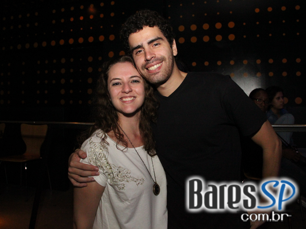 Banda Honra e outras bandas de rock no palco do Na Mata Café Banda Honra e outras bandas de rock no palco do Na Mata Café