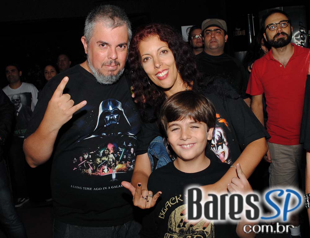 BlackMore Rock Bar recebeu Banda 13 Black Sabbath que animou o domingo BlackMore Rock Bar recebeu Banda 13 Black Sabbath que animou o domingo