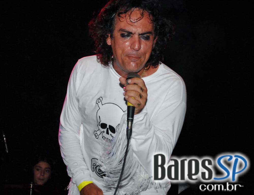 BlackMore Rock Bar recebeu Banda 13 Black Sabbath que animou o domingo BlackMore Rock Bar recebeu Banda 13 Black Sabbath que animou o domingo