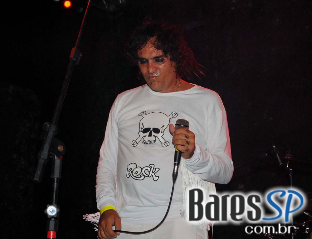 BlackMore Rock Bar recebeu Banda 13 Black Sabbath que animou o domingo BlackMore Rock Bar recebeu Banda 13 Black Sabbath que animou o domingo