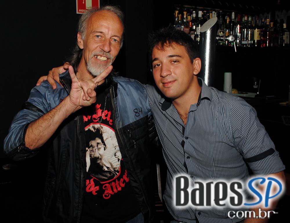 BlackMore Rock Bar recebeu Banda 13 Black Sabbath que animou o domingo BlackMore Rock Bar recebeu Banda 13 Black Sabbath que animou o domingo