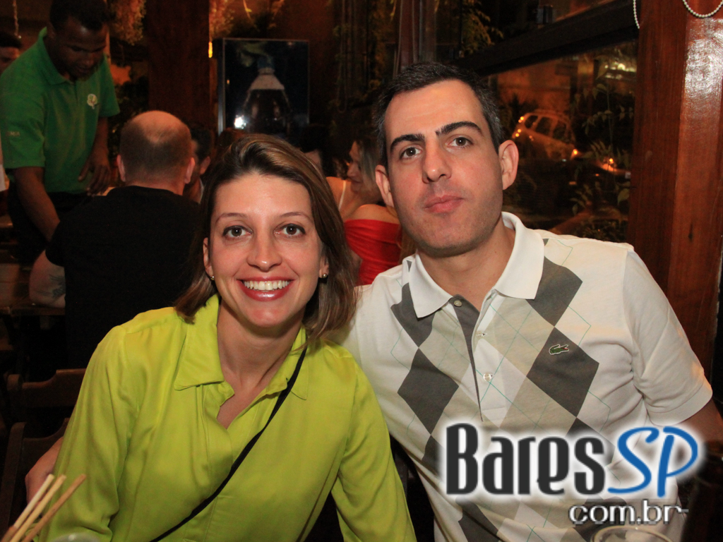 Quintal do Espeto da Lapa ofereceu MPB que animou o público Quintal do Espeto da Lapa ofereceu MPB que animou o público