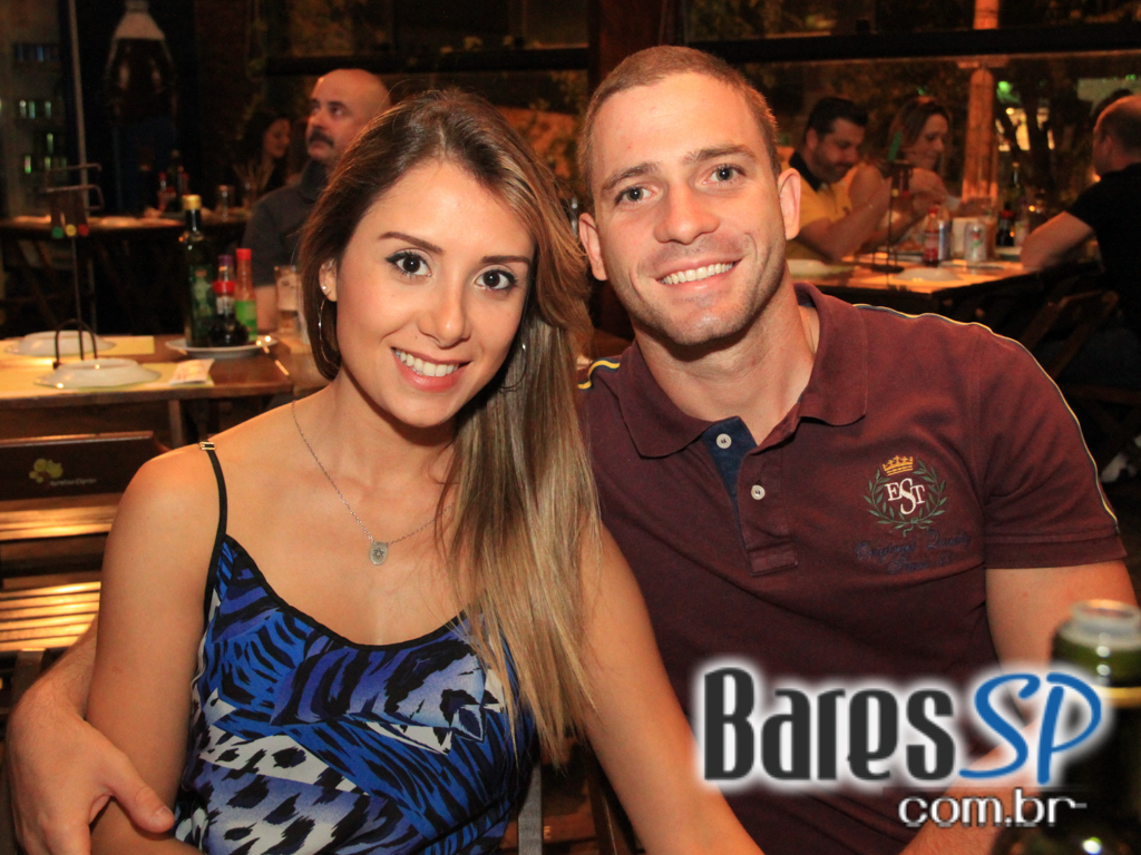 Quintal do Espeto da Lapa ofereceu MPB que animou o público Quintal do Espeto da Lapa ofereceu MPB que animou o público