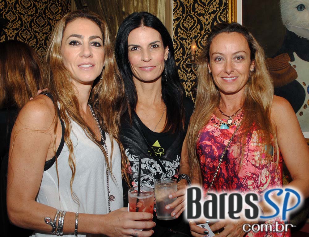 Casa 92 comemorou 4 anos com festa animada e DJs convidados Casa 92 comemorou 4 anos com festa animada e DJs convidados