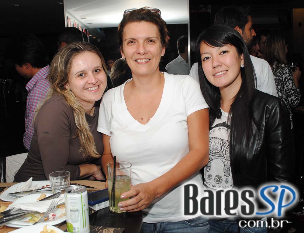 Projeto Friends Play Party com muita música na sexta-feira no Public Bar e After Bar Projeto Friends Play Party com muita música na sexta-feira no Public Bar e After Bar