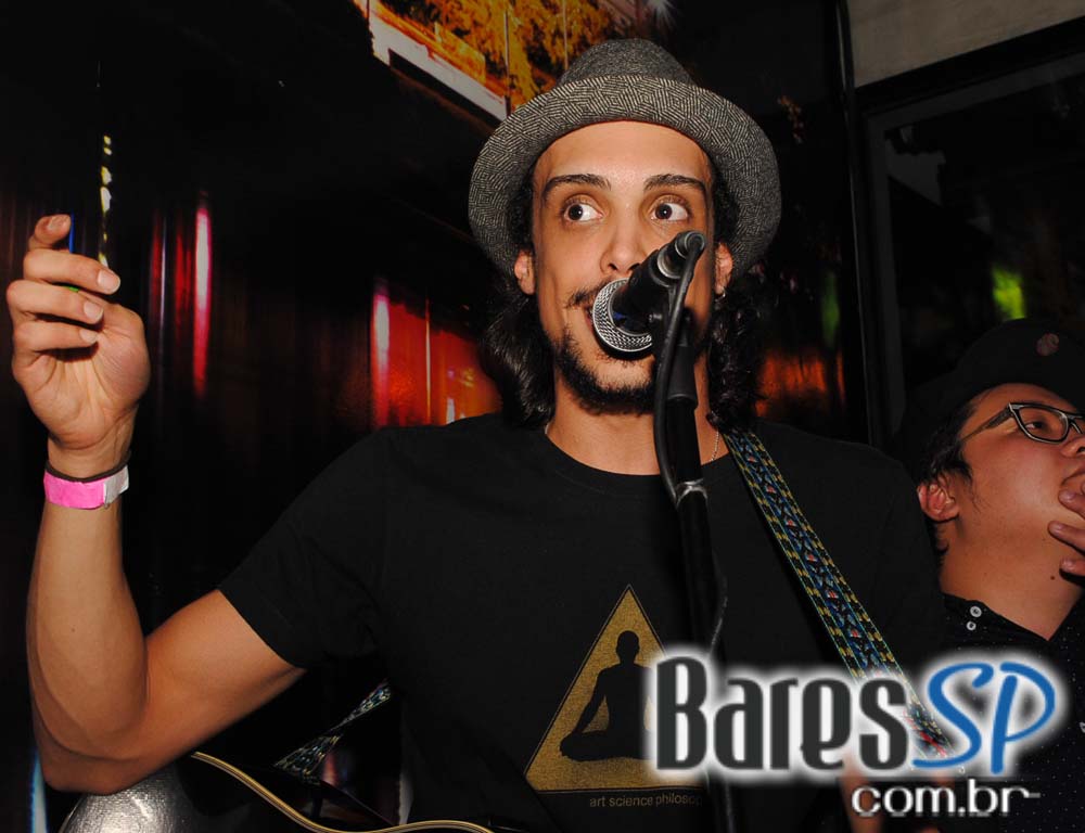 Projeto Friends Play Party com muita música na sexta-feira no Public Bar e After Bar Projeto Friends Play Party com muita música na sexta-feira no Public Bar e After Bar