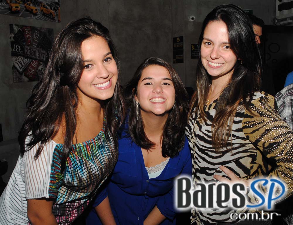 Projeto Friends Play Party com muita música na sexta-feira no Public Bar e After Bar Projeto Friends Play Party com muita música na sexta-feira no Public Bar e After Bar