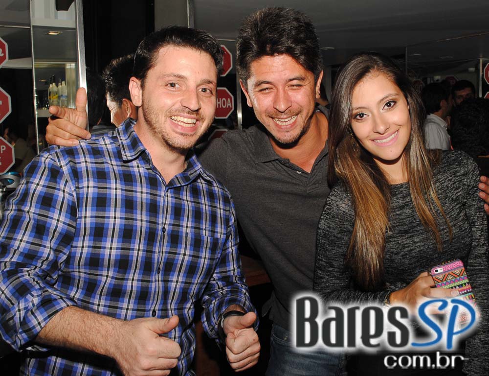 Projeto Friends Play Party com muita música na sexta-feira no Public Bar e After Bar Projeto Friends Play Party com muita música na sexta-feira no Public Bar e After Bar