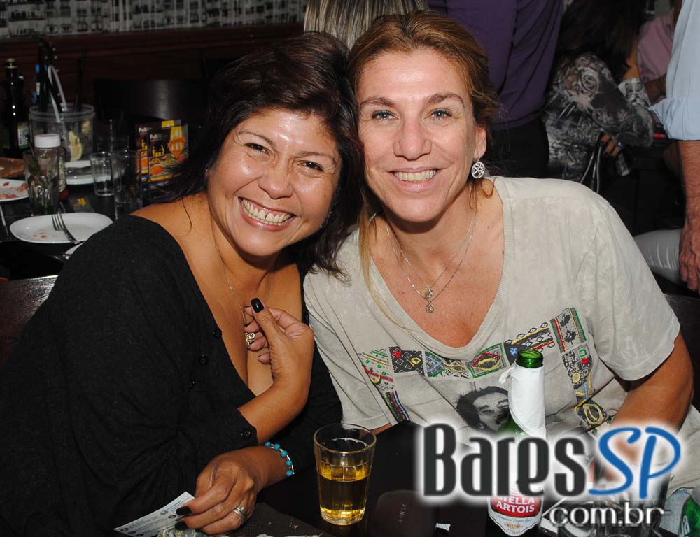 Projeto Friends Play Party com muita música na sexta-feira no Public Bar e After Bar Projeto Friends Play Party com muita música na sexta-feira no Public Bar e After Bar