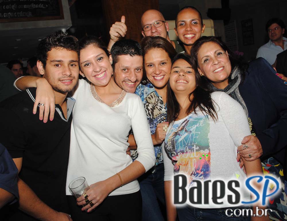 Projeto Friends Play Party com muita música na sexta-feira no Public Bar e After Bar Projeto Friends Play Party com muita música na sexta-feira no Public Bar e After Bar