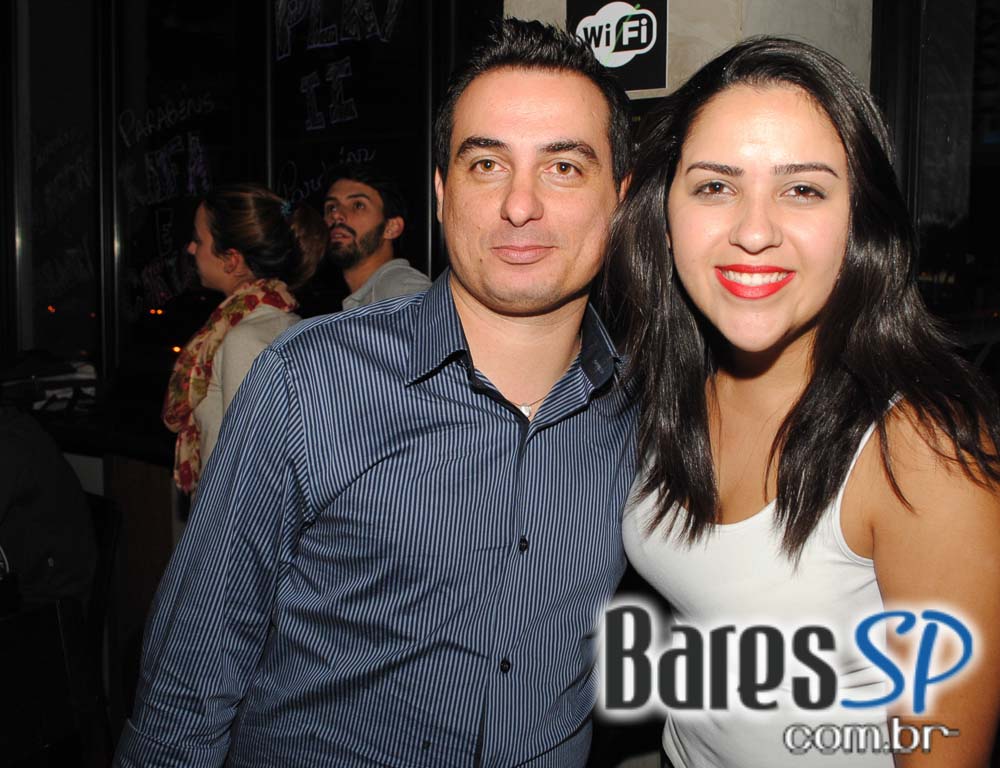 Projeto Friends Play Party com muita música na sexta-feira no Public Bar e After Bar Projeto Friends Play Party com muita música na sexta-feira no Public Bar e After Bar