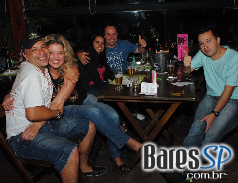 Quintal do Espeto Lapa recebeu o projeto Samba de Raíz Quintal do Espeto Lapa recebeu o projeto Samba de Raíz