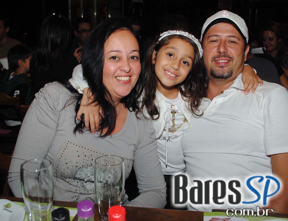 Quintal do Espeto Lapa recebeu o projeto Samba de Raíz Quintal do Espeto Lapa recebeu o projeto Samba de Raíz