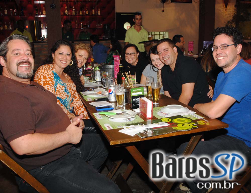 Quintal do Espeto Lapa recebeu o projeto Samba de Raíz Quintal do Espeto Lapa recebeu o projeto Samba de Raíz