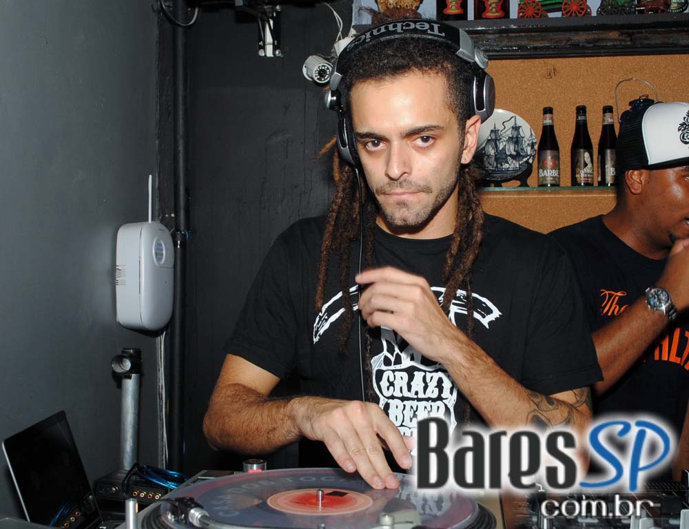 Nola Bar embala a sexta com apresentação do DJ KL Jazy Nola Bar embala a sexta com apresentação do DJ KL Jazy