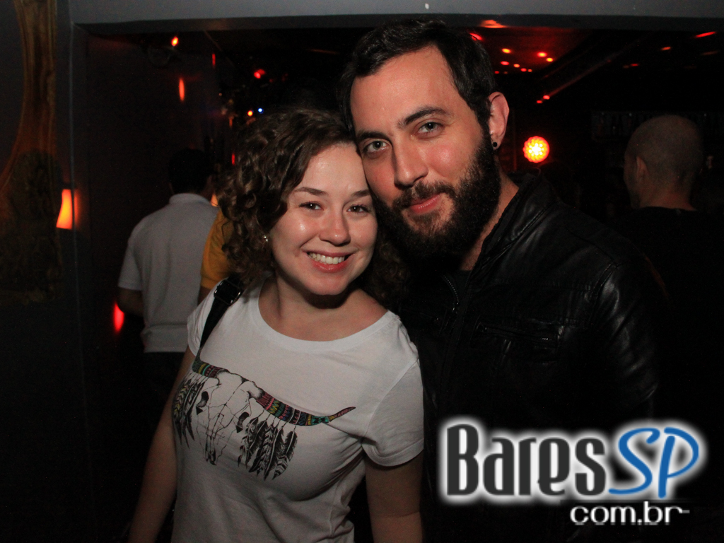 DJ Nuts tocou na noite de quarta-feira no Nola Bar DJ Nuts tocou na noite de quarta-feira no Nola Bar