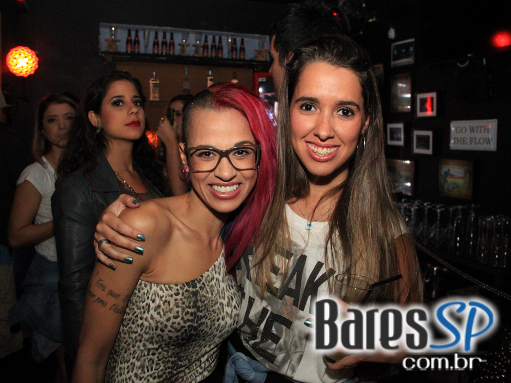 DJ Nuts tocou na noite de quarta-feira no Nola Bar DJ Nuts tocou na noite de quarta-feira no Nola Bar