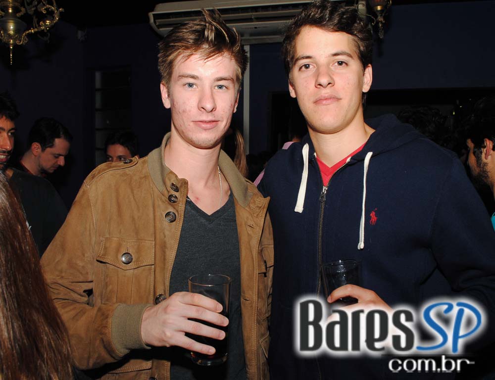 Coletivo Assault e Beat Wise Recordings no sábado no Nola Bar Coletivo Assault e Beat Wise Recordings no sábado no Nola Bar