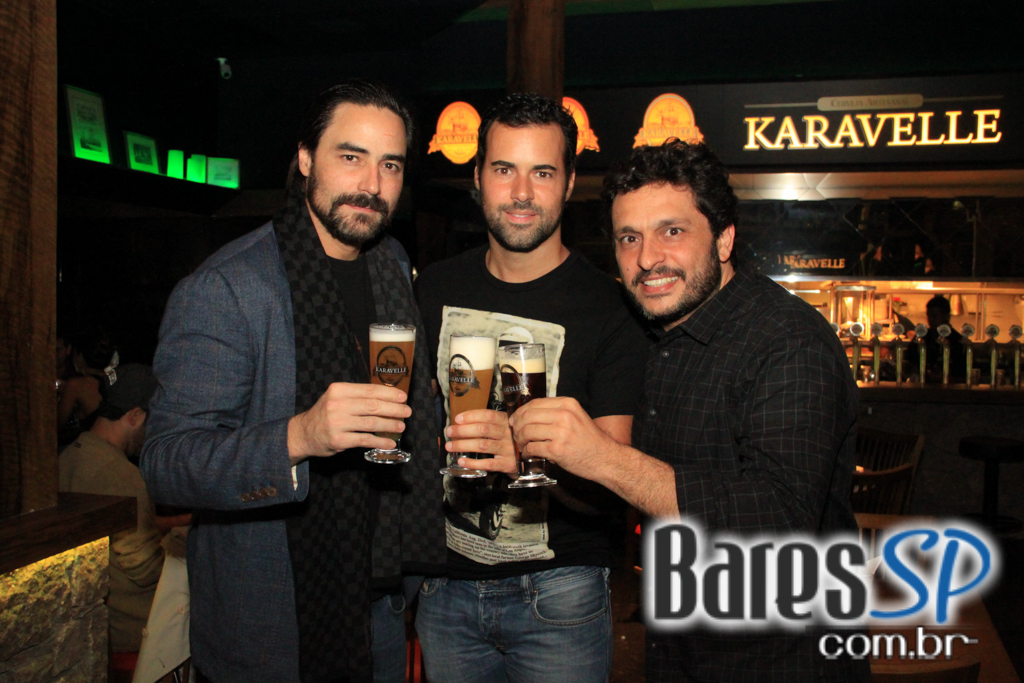 Festa de inauguração do Karavelle Brasserie no Itaim Bibi com DJ convidado Festa de inauguração do Karavelle Brasserie no Itaim Bibi com DJ convidado