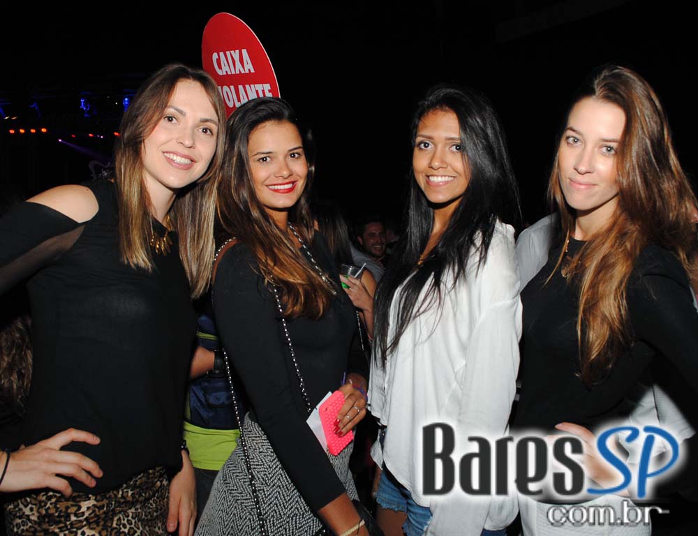 Agência Haute apresentou Baile da Favorita no Esporte Clube Pinheiros Agência Haute apresentou Baile da Favorita no Esporte Clube Pinheiros