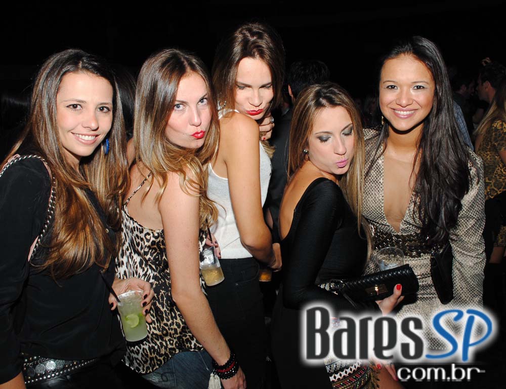 Agência Haute apresentou Baile da Favorita no Esporte Clube Pinheiros Agência Haute apresentou Baile da Favorita no Esporte Clube Pinheiros