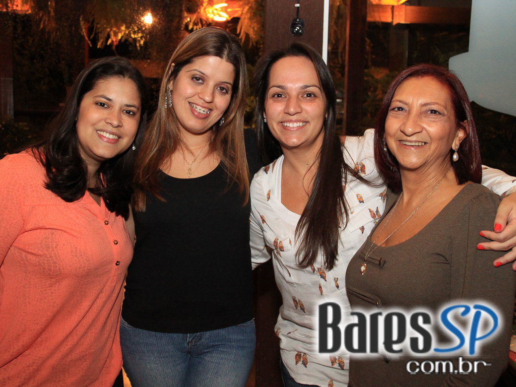 Quintal do Espeto Lapa recebeu o projeto Samba de Raíz com o grupo Samba do Babé no sábado Quintal do Espeto Lapa recebeu o projeto Samba de Raíz com o grupo Samba do Babé no sábado